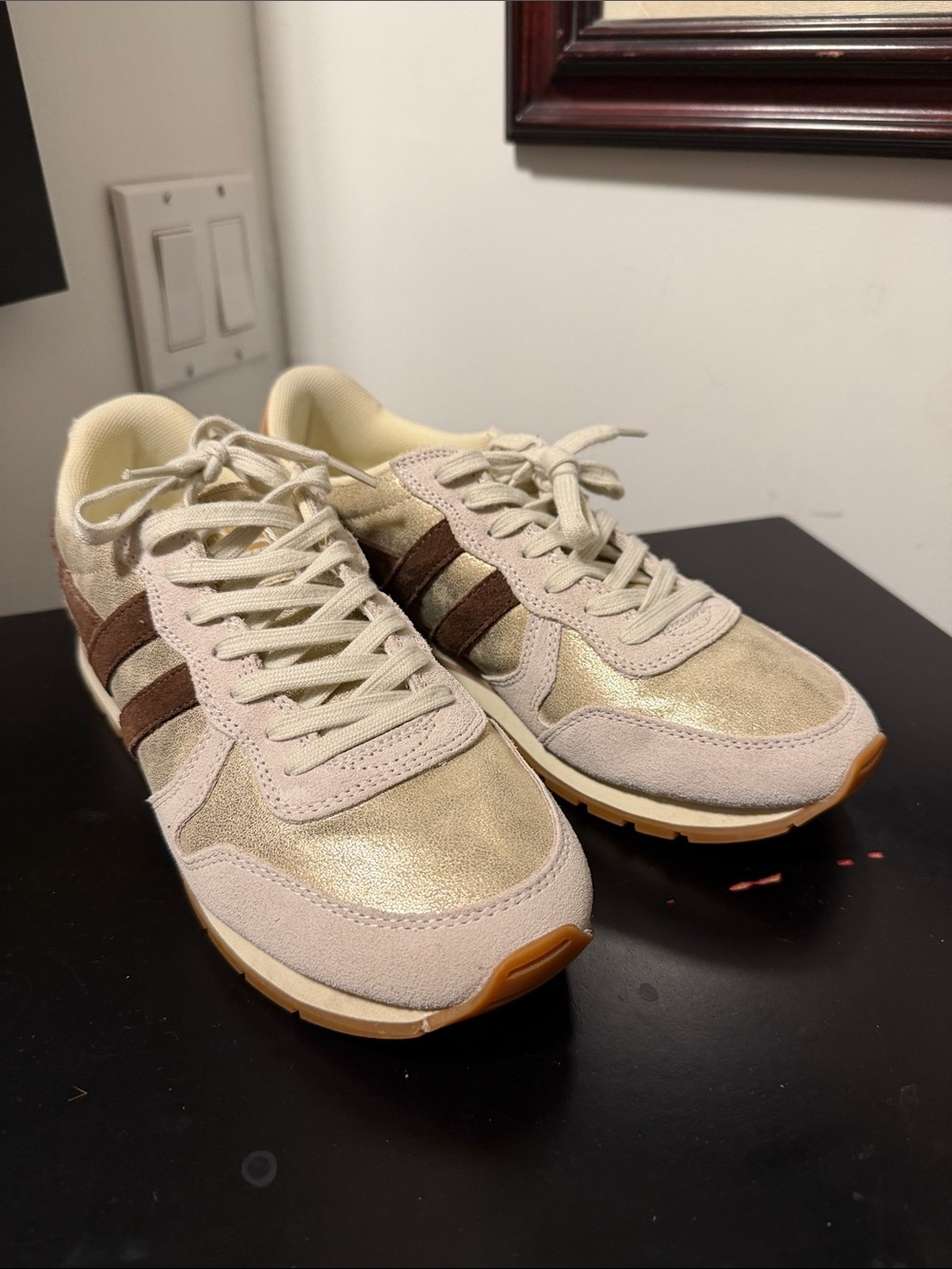 Gola Women’s Cream and Brown Metallic Retro Sneakers